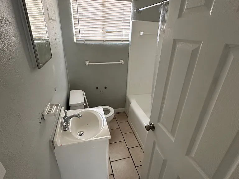 1327 Williamson Rd #1327 — Photo 5
