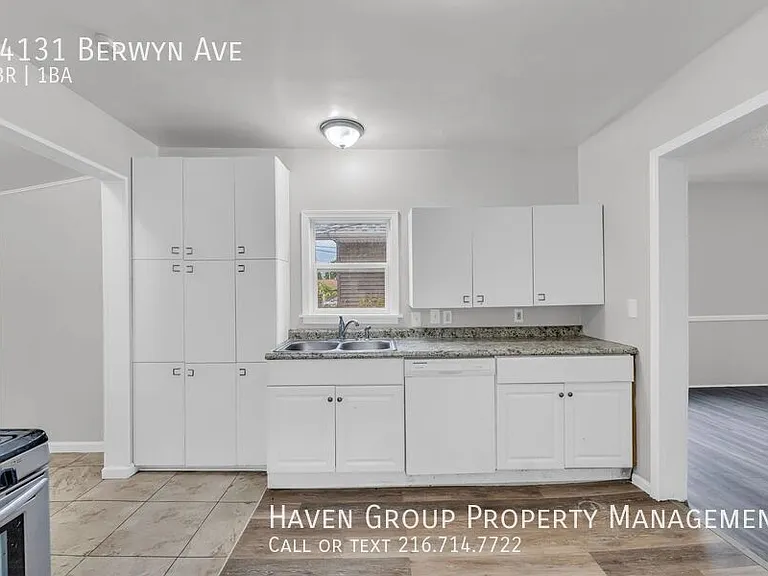 14131 Berwyn Ave — Photo 9