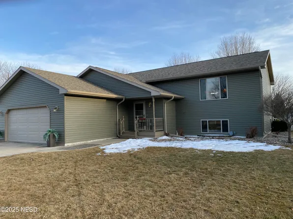 1108 Lincoln Ave NE, Watertown, SD 57201