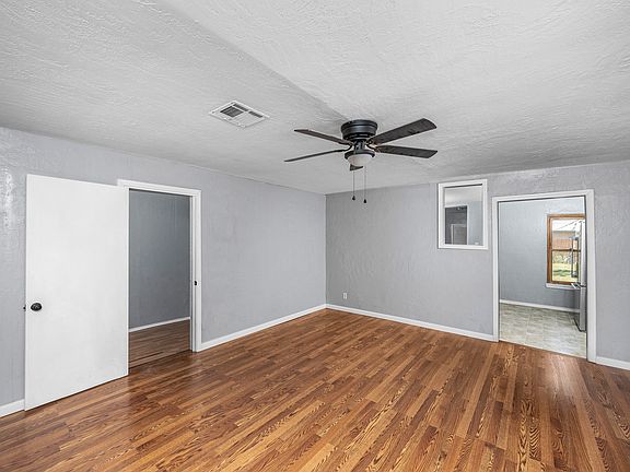 5th image of 1703 NW Euclid Ave