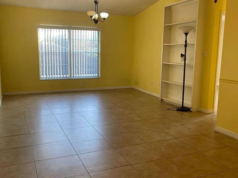2975 S Fern Creek Ave #2975 — Photo 7