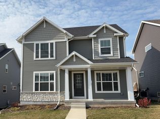 616 Hillcrest Dr, Waunakee, WI 53597