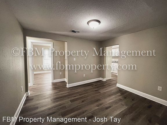 5th image of 1105 N McKinney St