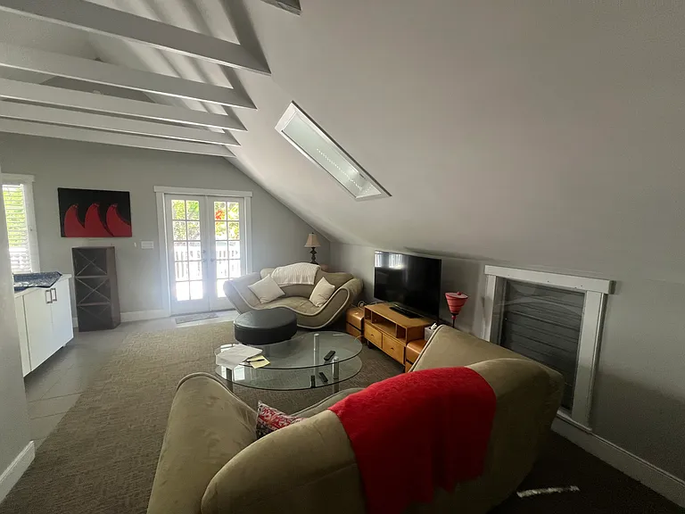 921 Thomas St #3 — Photo 7