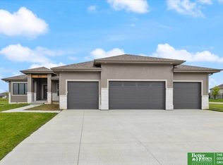 11506 S 116th St, Papillion, NE 68046