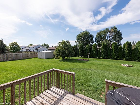 4th image of 2942 Conesta Dr