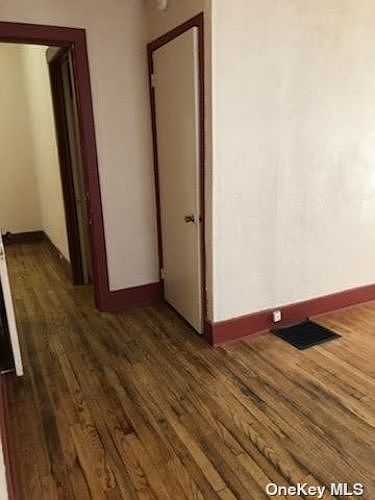 2nd image of 404 W Bloomfield St