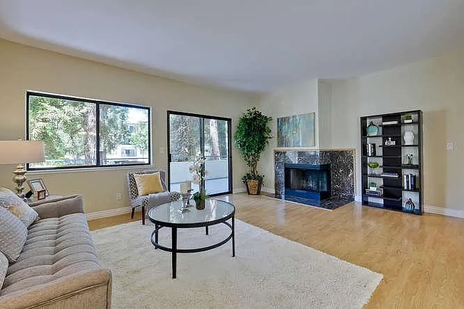 2 bed, 1310 sqft, $3,650 — Photo 2