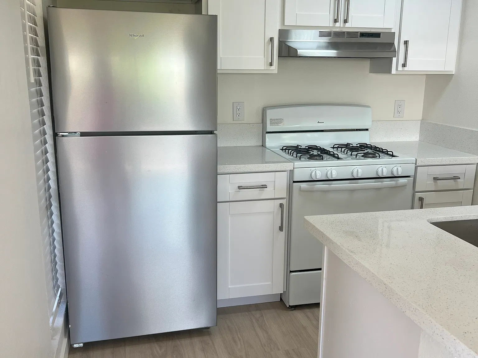 Studio, 414 sqft, $1,850 — Photo 4