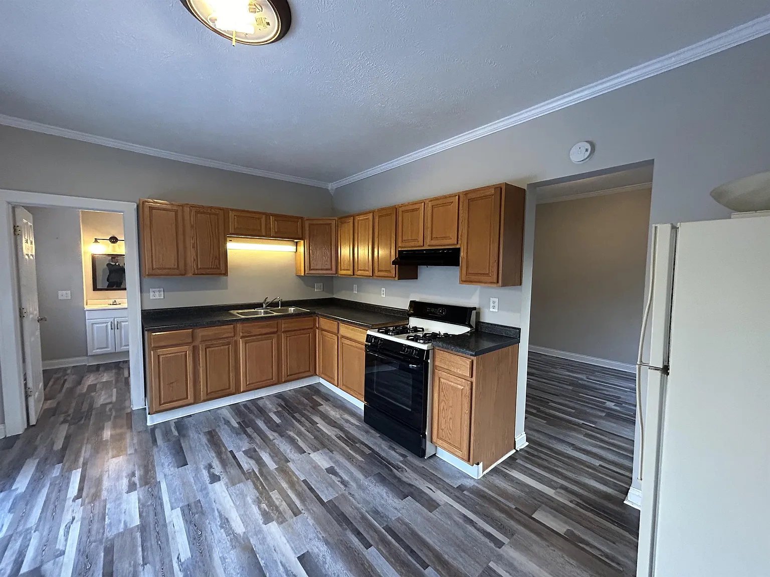 291 Laurel Drive - 1 — Photo 4