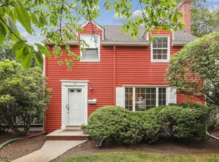 51 Cleveland Rd, Caldwell, NJ 07006