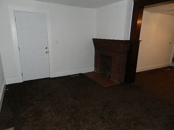 4th image of 891 Wilson Ave