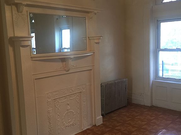 4th image of 880 Saint Johns Pl Fl 2