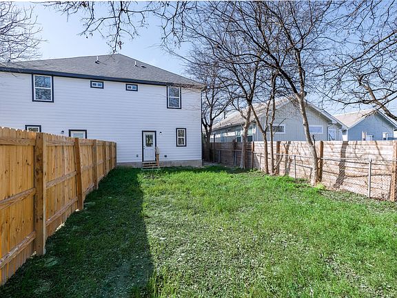 3rd image of 115 E Drexel Ave #102