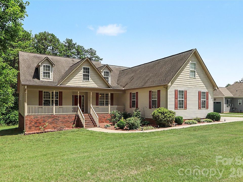 1st image of 4494 Outlook Dr #22