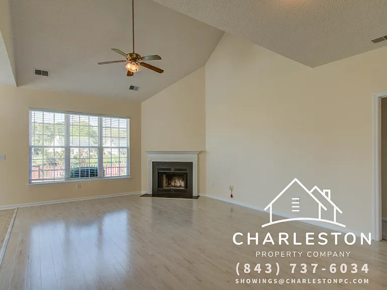 533 Tribeca Dr — Photo 3