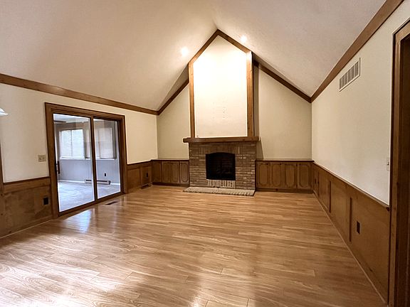 Great room as viewed toward 3 season room