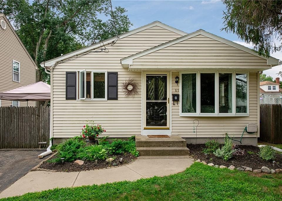 1st image of 85 Hobson Ave