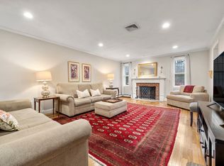 521 West St APT 16, Duxbury, MA 02332