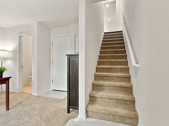 4th image of 4418 135th Pl SE Unit 5