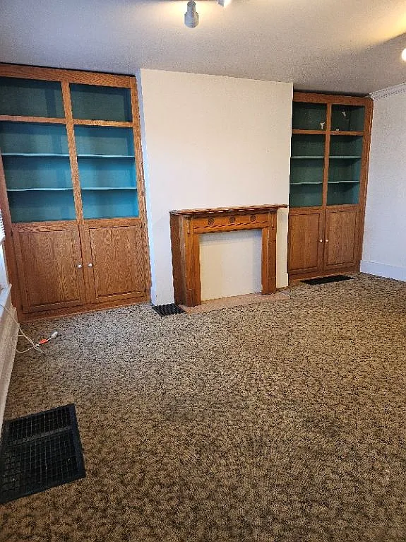 Building Photo - 18 N Main St #18