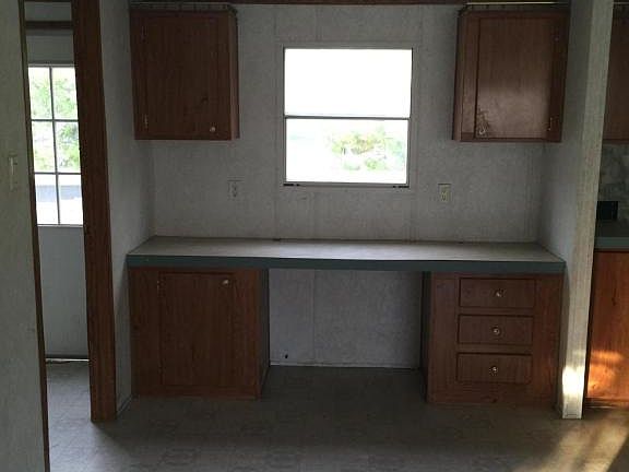 3rd image of 4012 Calle Estados