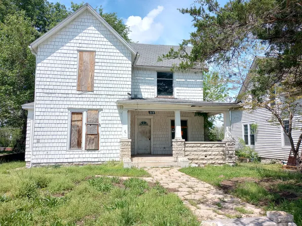 713 Olive Street, Carthage, MO 64836