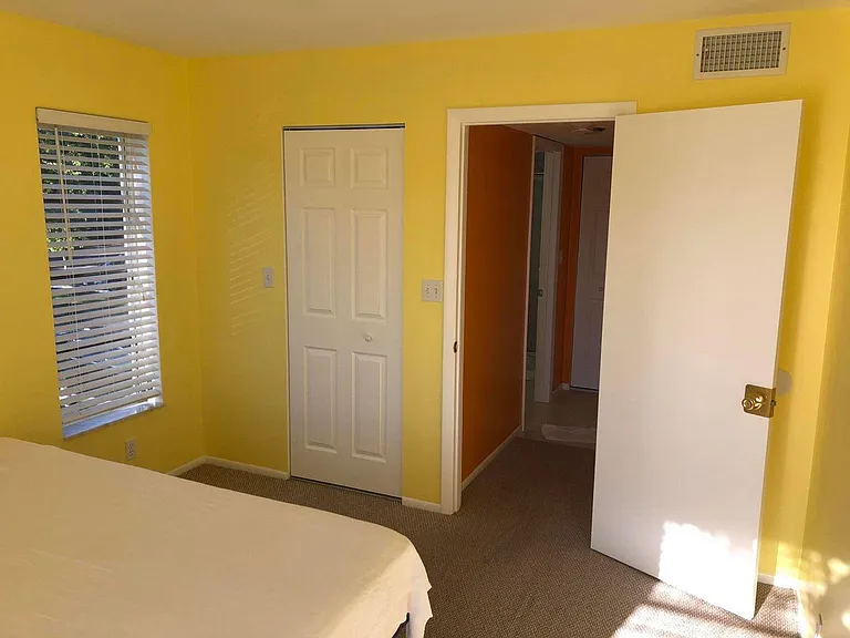 460 NW 20th St #214 — Photo 11