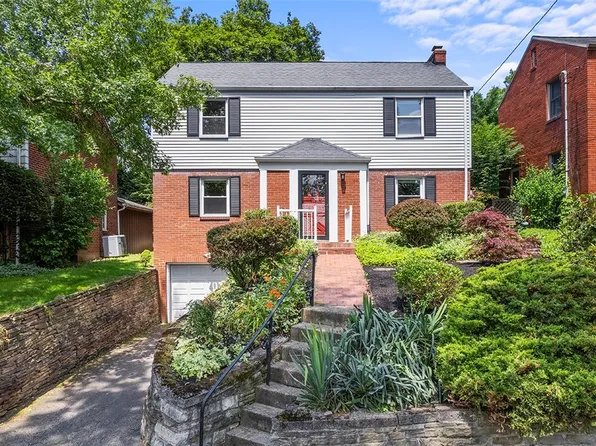750 Fruithurst Dr, Pittsburgh, PA 15228