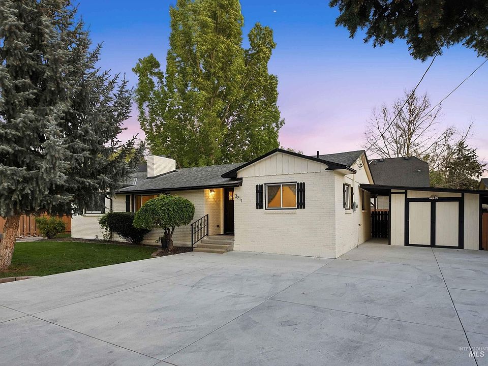 1st image of 3211 W Plant Dr