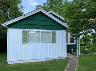 309 Rhodes St, Oak Hill, WV 25901