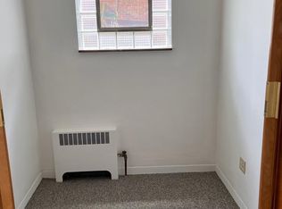 325 Merchant St #A, Ambridge, PA 15003