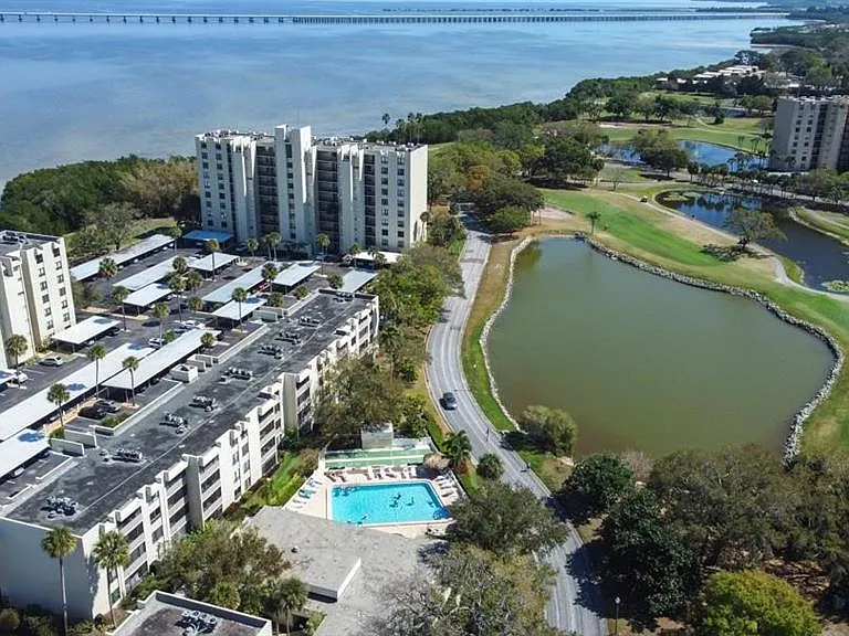 2615 Cove Cay Dr #205 — Photo 22