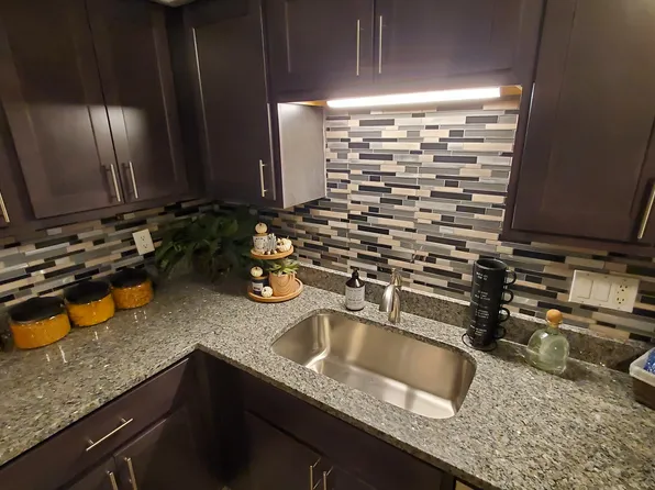 4355 Maryland, 4355 Maryland Ave APT 117, Saint Louis, MO 63108