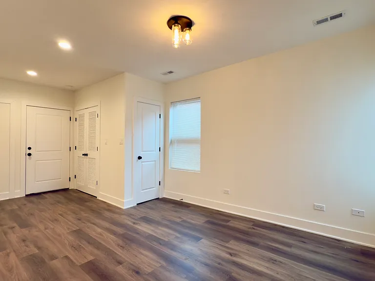 114 Stephen St #1 — Photo 3