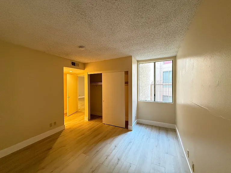807Bunk — Photo 18