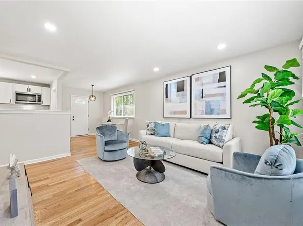 817 N Evelyn Pl NW, Atlanta, GA 30318