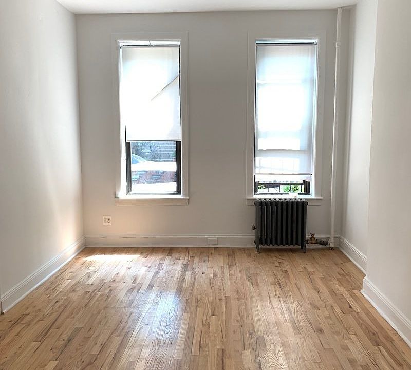1st image of 387 12th St APT 1