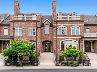 4 N Smith St, Palatine, IL 60067