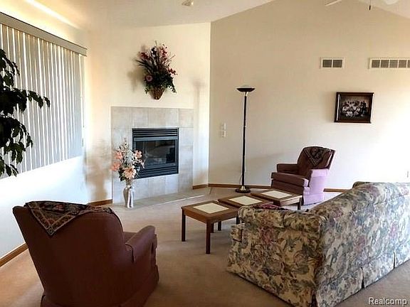 2nd image of 41055 Vista Woods Way