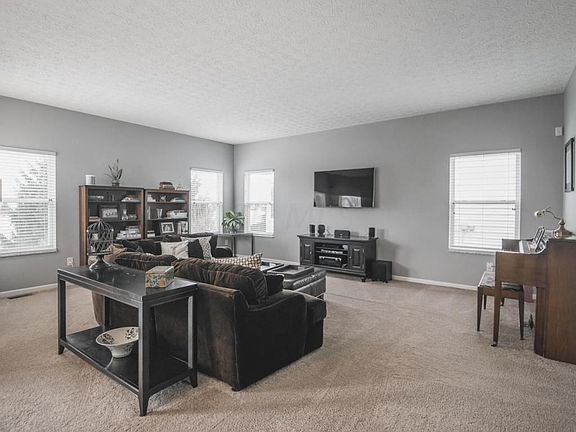 2nd image of 8154 Glenmore Dr