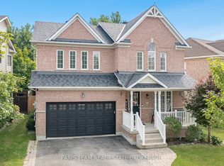 3 Saxon Rd, Barrie, ON L4M 7G6
