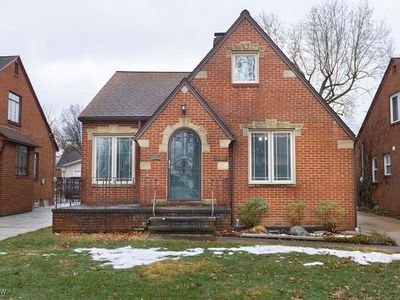 16301 Ernadale Ave, Cleveland, OH, 44111