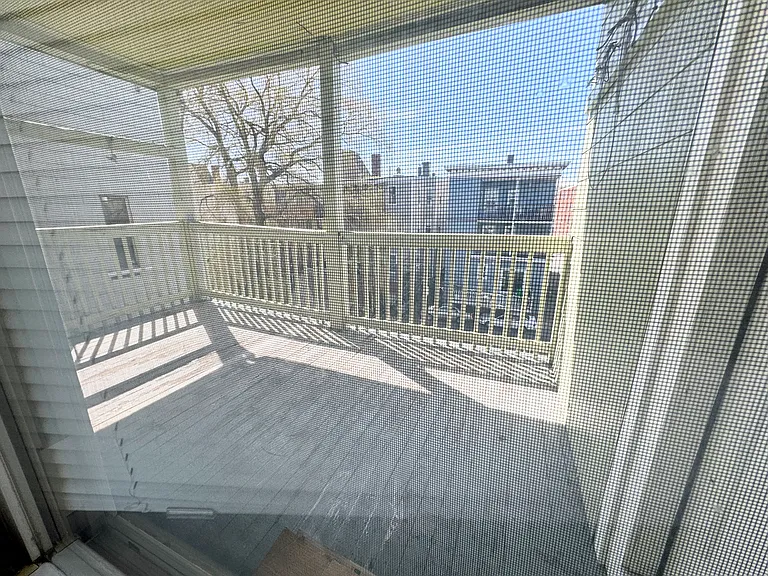 20 Howell St #1L — Photo 6