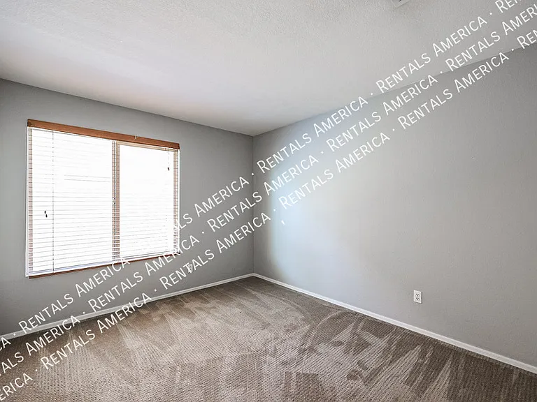 7471 W Lone Cactus Dr — Photo 12
