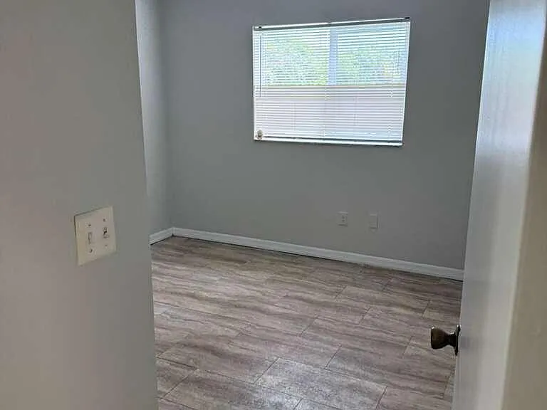 3610 N 56th Ave #205 — Photo 10
