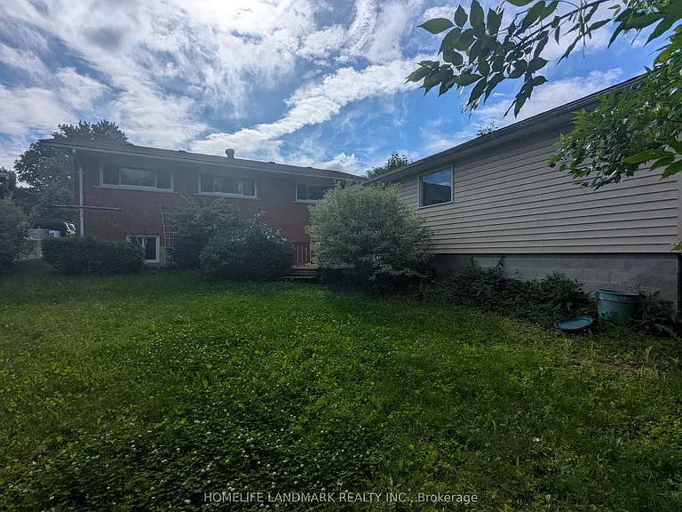 195 Carter Ave #LOWER — Photo 30