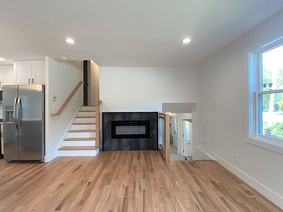 4th image of 9130 S 88th Ave