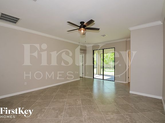 4th image of 11327 Sweetgrass Dr
