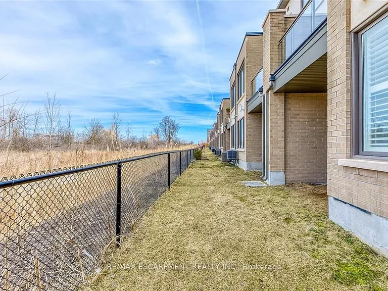 209 Fowley Dr — Photo 42